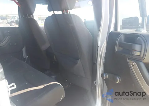 2013 Jeep Wrangler Unlimited Sport из США, поврежденный, VIN 1C4BJWDG3DL663065